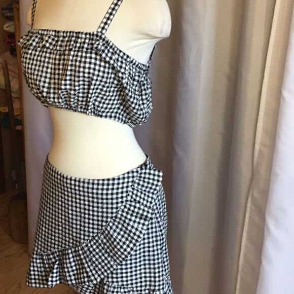 Seersucker gingham in black & white top & skort st - Picture 6 of 15
